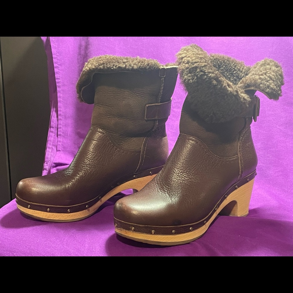 SHEARLING UGG CLOGS LINNEA BOOT STUDDED